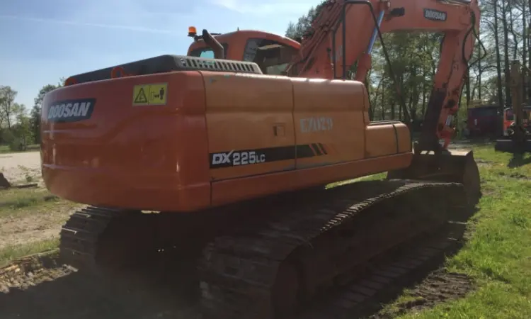 Гусеничный экскаватор Doosan DX 225 LC 2008 г - фото № 2