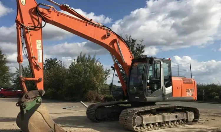 Гусеничный Экскаватор Hitachi ZX210LC-3 2012 г.в - фото № 1