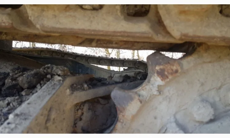 Гусеничный экскаватор JCB JS240LC. В Наличии - фото № 2