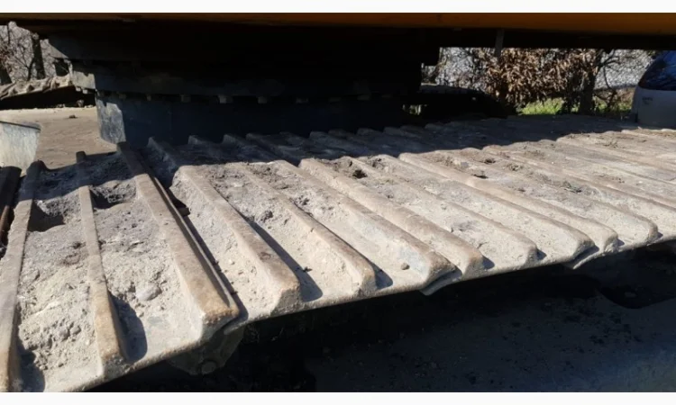 Гусеничный экскаватор JCB JS240LC. В Наличии - фото № 16