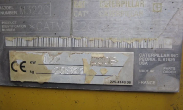 Колесный экскаватор Caterpillar M322С - фото № 2