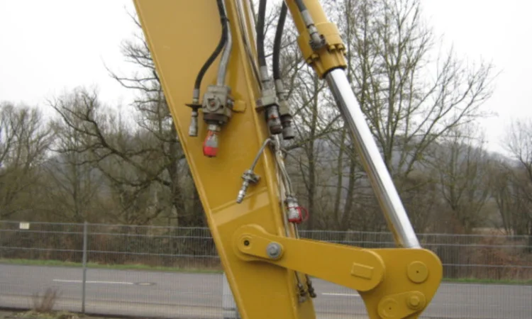 Колесный экскаватор Caterpillar M322С - фото № 3