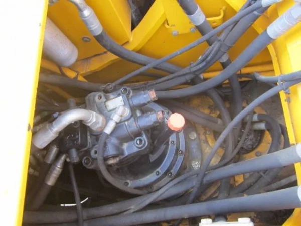 Гусеничный экскаватор JCB JS260LC. Спецтехника в Киеве - фото № 12