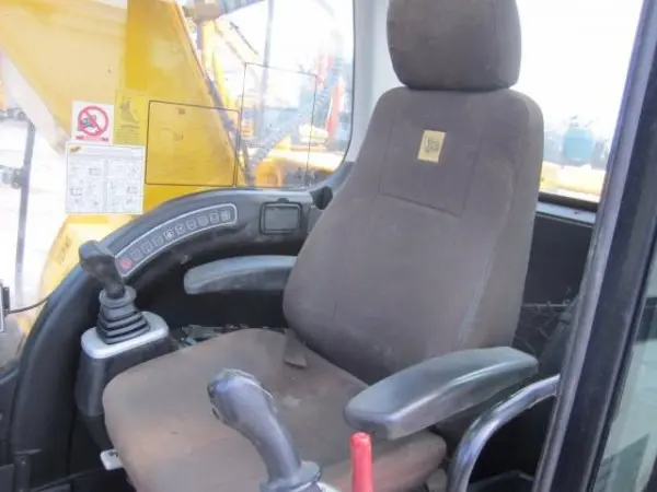 Гусеничный экскаватор JCB JS260LC. Спецтехника в Киеве - фото № 3