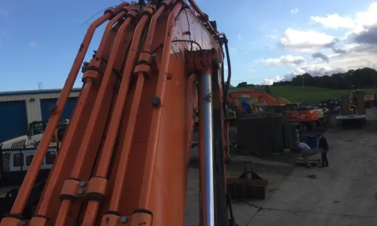 Гусеничный экскаватор DOOSAN DX 380LC-3 2013 года - фото № 3