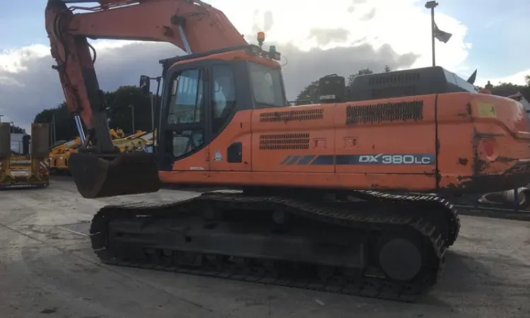 Гусеничный экскаватор DOOSAN DX 380LC-3 2013 года - фото № 1