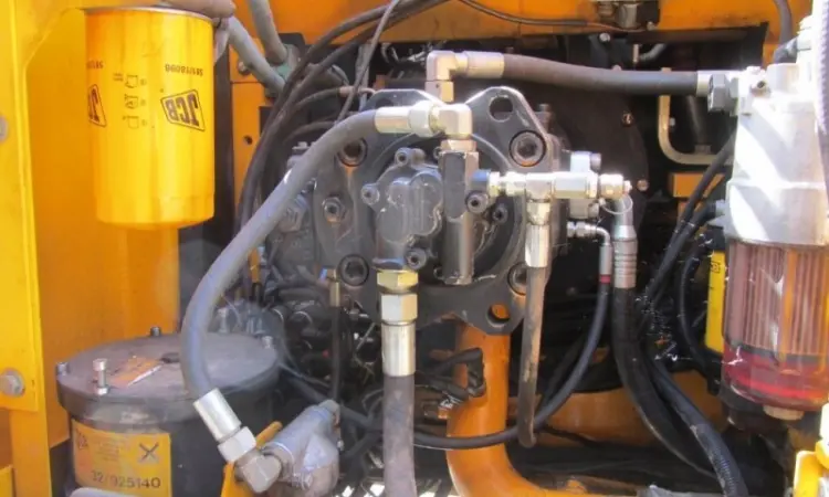 Гусеничный экскаватор JCB JS220LC - фото № 4