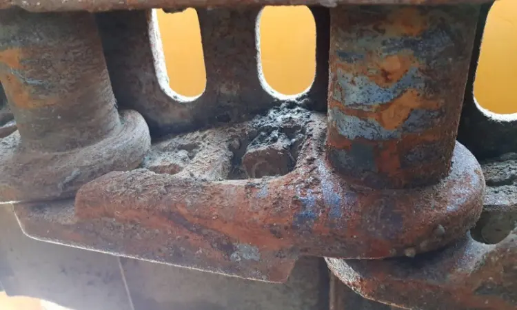 Гусеничный экскаватор JCB JS240LC - фото № 10