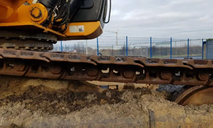 Гусеничный экскаватор JCB JS240LC - фото № 5