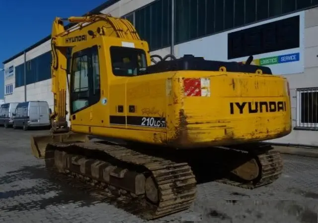 Гусеничный экскаватор Hyundai R210LC-7 - фото № 10