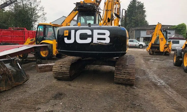 Гусеничный экскаватор JCB JS220LC 2007 г - фото № 3