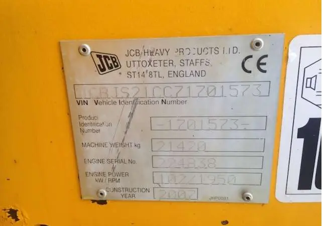 Гусеничный экскаватор JCB JS210LC - фото № 9