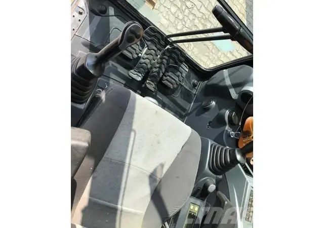 Гусеничный экскаватор Hyundai ROBEX 300 LC-9S - фото № 4
