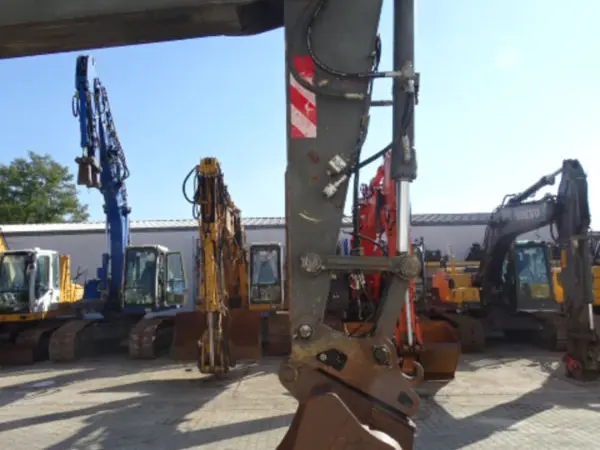 Гусеничный экскаватор Volvo EC290BNLC - фото № 5