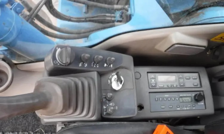 Гусеничный экскаватор Hitachi Zaxis 250 LC-3 - фото № 14