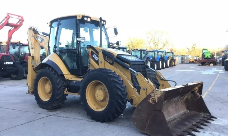 Экскаватор-погрузчик Caterpillar 434f - фото № 1