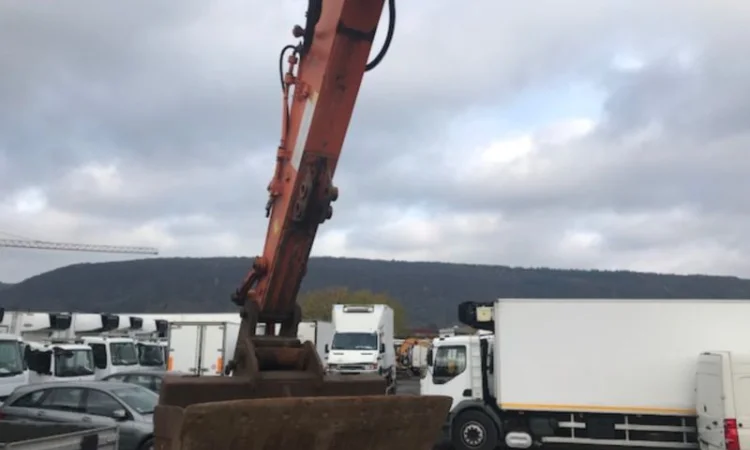 Гусеничный экскаватор Doosan DX 225 LC. Строительная техника б/у - фото № 11