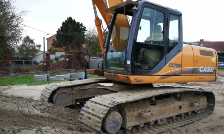 Гусеничный экскаватор Case CX210B - фото № 10