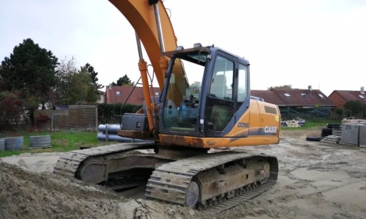 Гусеничный экскаватор Case CX210B - фото № 13