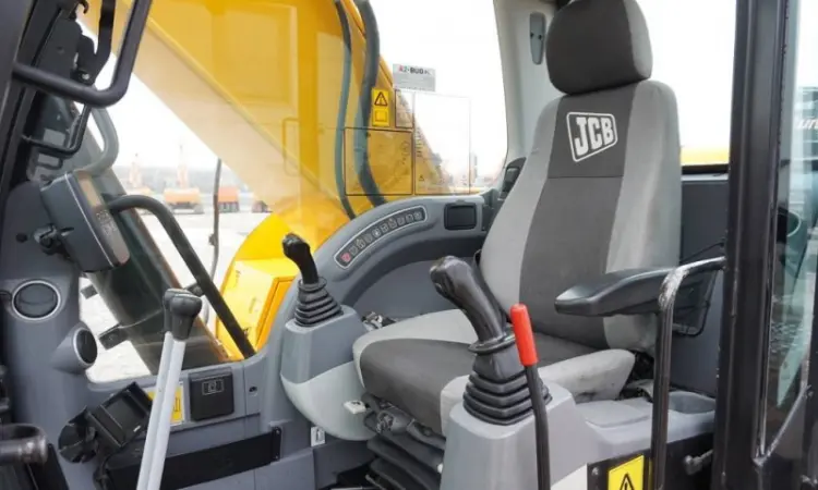 Гусеничный экскаватор JCB JS 360 LC - фото № 12