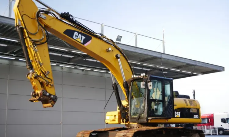 Гусеничный экскаватор CAT 324 DL 2011 года - фото № 2
