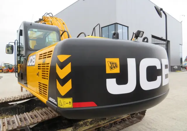 Гусеничный экскаватор JCB JS 200 SC - фото № 20