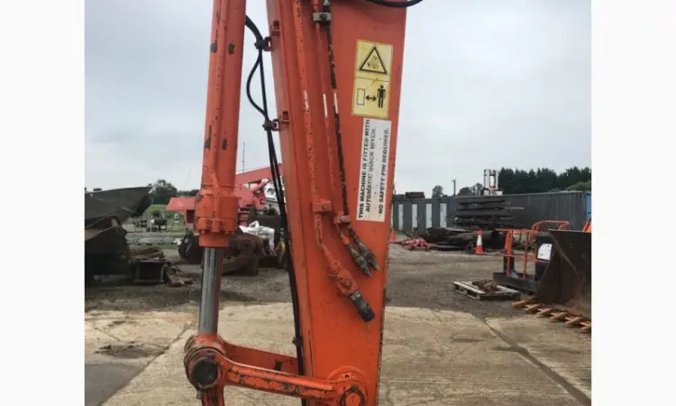 Гусеничный экскаватор Hitachi ZX 210 LC-3 2011 года - фото № 7