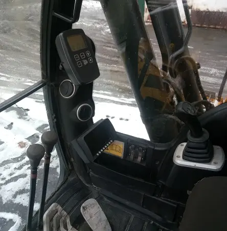 Гусеничный экскаватор JCB JS220 2011 года - фото № 11