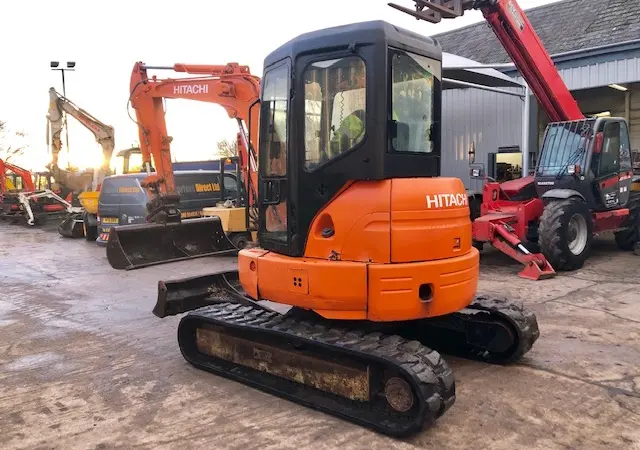 Мини экскаватор Hitachi U50 - фото № 1