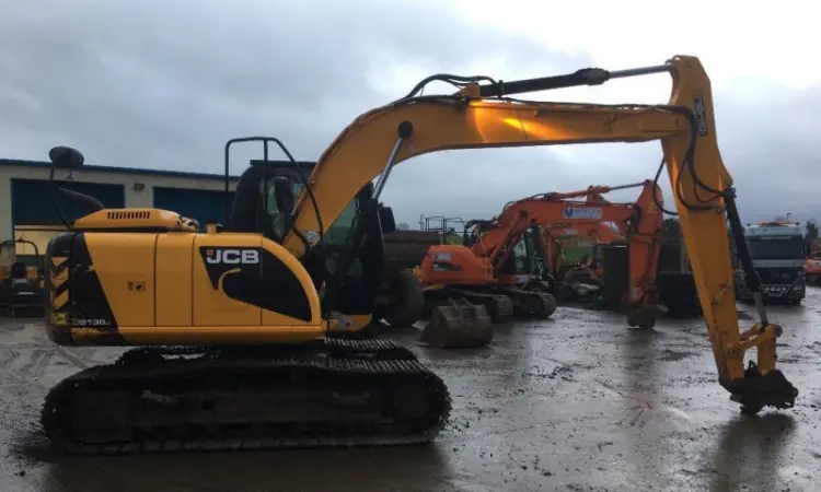 Купить Гусеничный экскаватор JCB JS130 LC - фото № 2
