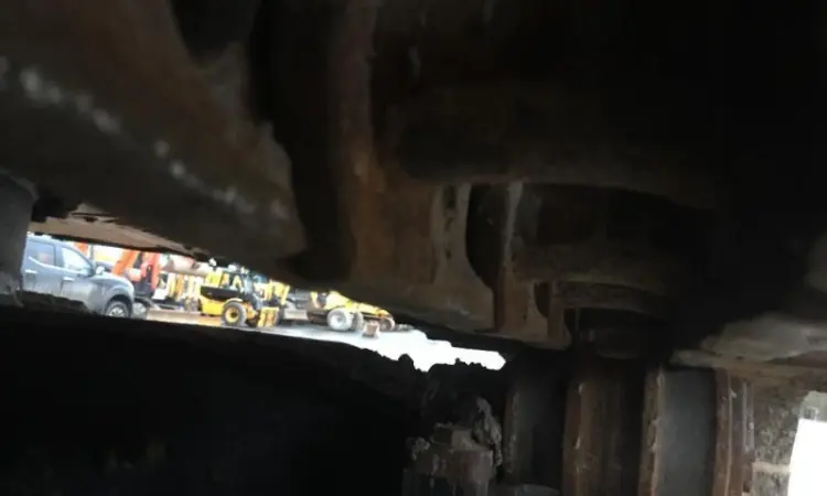 Купить Гусеничный экскаватор JCB JS130 LC - фото № 5