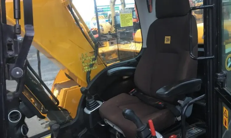 Купить Гусеничный экскаватор JCB JS130 LC - фото № 9
