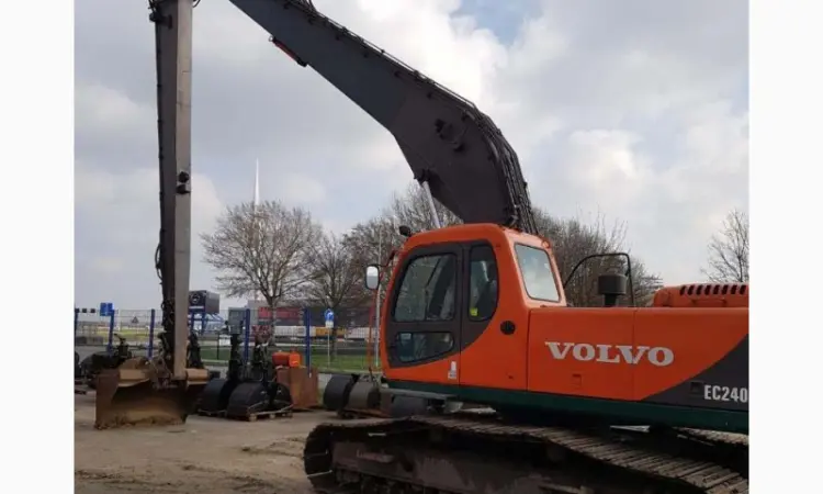 Гусеничный экскаватор Volvo EC240 LC - фото № 3
