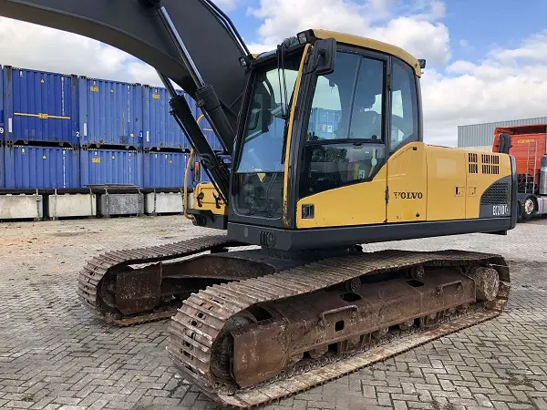 Гусеничный экскаватор Volvo EC 210 C L - фото № 1