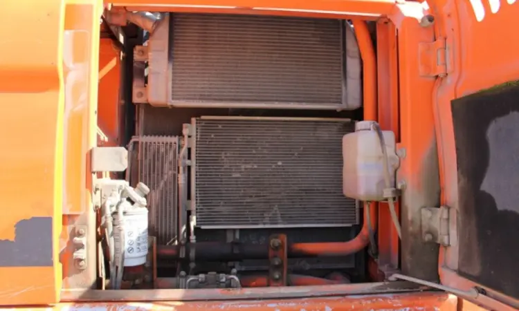 Гусеничный экскаватор Doosan DX 225 LC. Гусеничный экскаватор Doosan - фото № 6