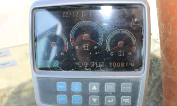Гусеничный экскаватор Doosan DX 225 LC. Гусеничный экскаватор Doosan - фото № 9