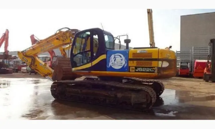 Гусеничный экскаватор JCB. Гусеничный экскаватор JCB JS 220LC - фото № 16