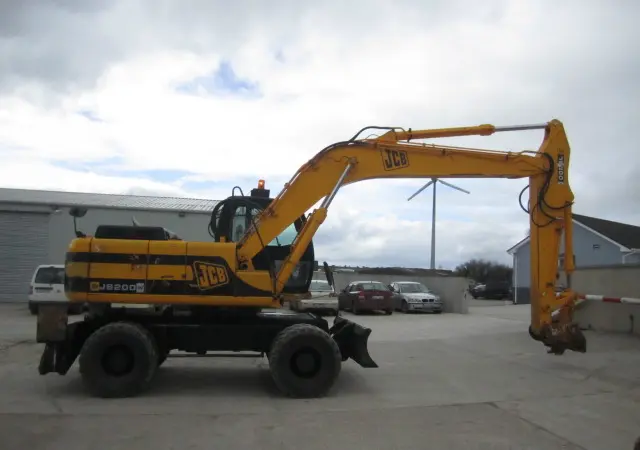 Колесный экскаватор JCB JS 200W. Купить экскаватор б/у - фото № 19