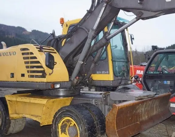Колесный экскаватор Volvo EW140B в Украине - фото № 16