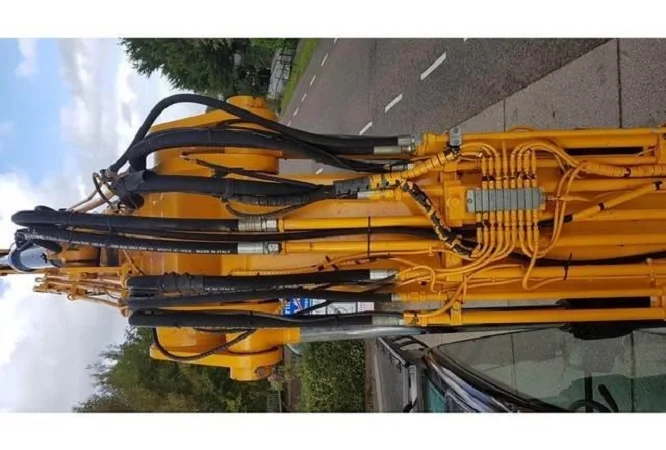 Колесный экскаватор JCB JS145W. В наличии и под заказ - фото № 11