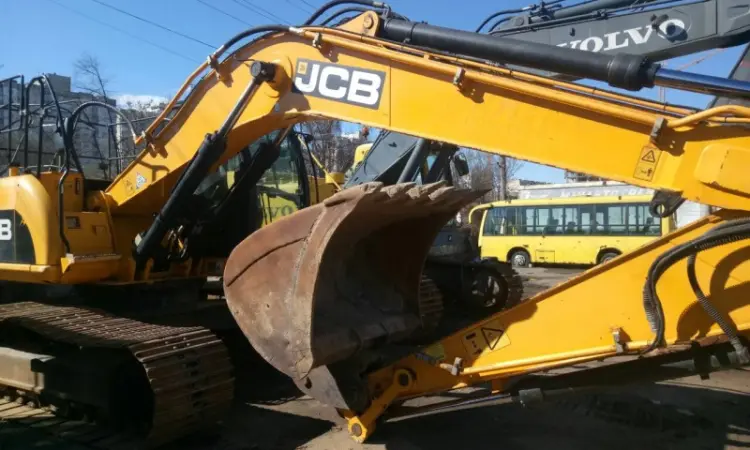 Гусеничный экскаватор JCB JS 220 LC. Гусеничный экскаватор - фото № 19