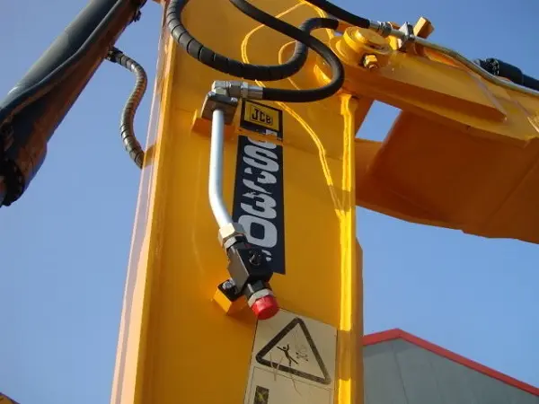 Гусеничный экскаватор JCB JS 330LC - фото № 9