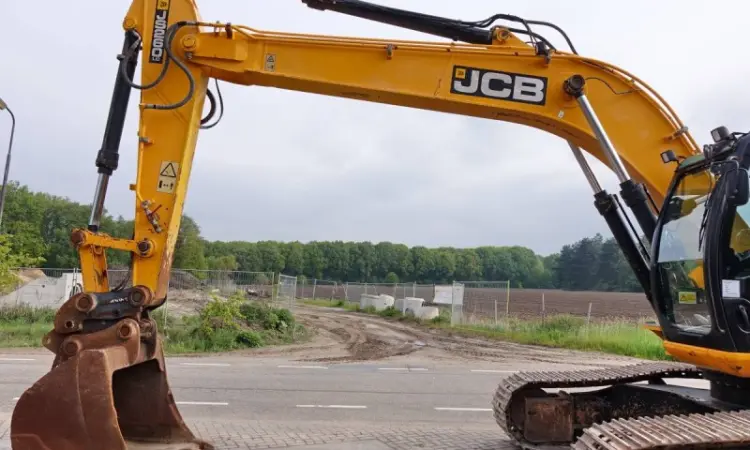 Гусеничный экскаватор JCB JS260 LC - фото № 5