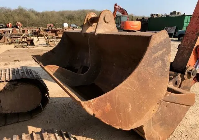 Гусеничный экскаватор Hitachi ZX180 - фото № 13
