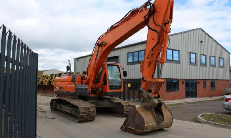 Гусеничный экскаватор Doosan DX225 LC - фото № 12