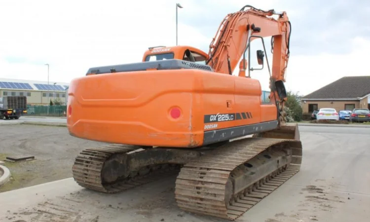 Гусеничный экскаватор Doosan DX225 LC - фото № 3