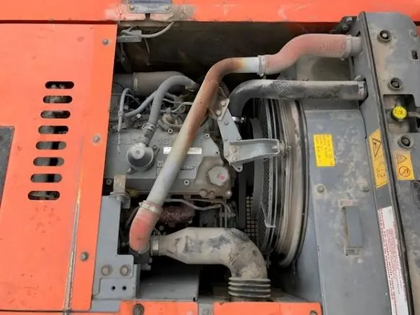 Гусеничный экскаватор Hitachi ZX210LC-3. Строительная техника б/у - фото № 13