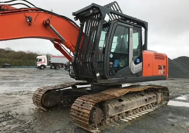 Гусеничный экскаватор Hitachi Zaxis 210LC-3. Гусеничный экскаватор б/у - фото № 5