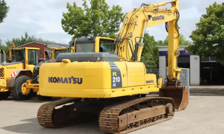 Гусеничный экскаватор Komatsu PC 210 LC-8. Гусеничный экскаватор Komatsu - фото № 2