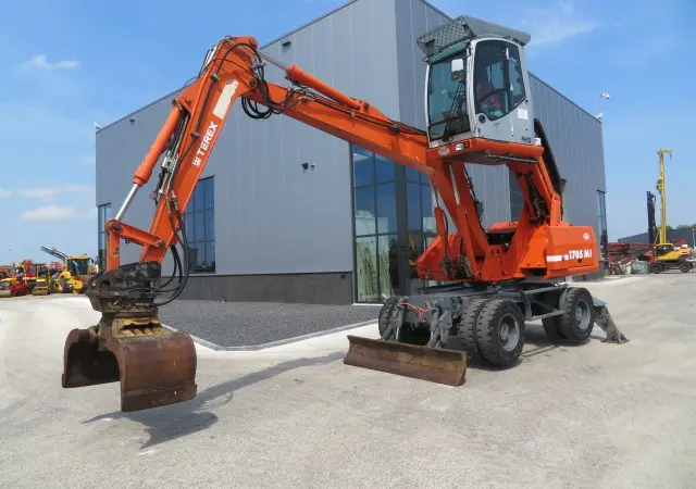 Колесный экскаватор Atlas Terex 1705MI - фото № 1